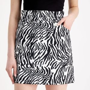 Bar III Black White Zebra Print Paperbag Mini Skirt Size 12